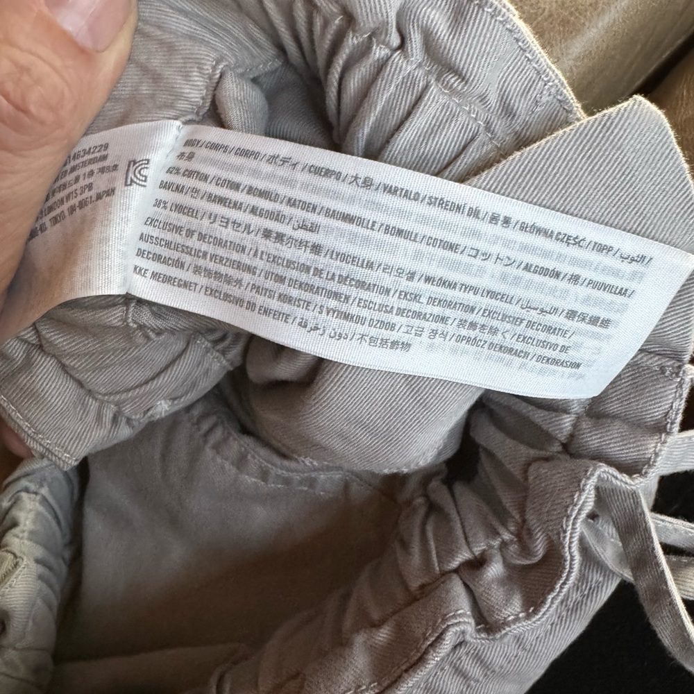 Abercrombie & Fitch Tan Drawstring Button & Drawstring & Drawstring Ankle Cargo - Picture 4 of 4